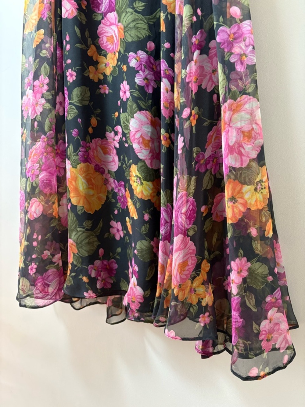 Vintage 1960s/70s Futura Couture of NY Floral Chiffon Maxi Dress - Picture 9 of 12